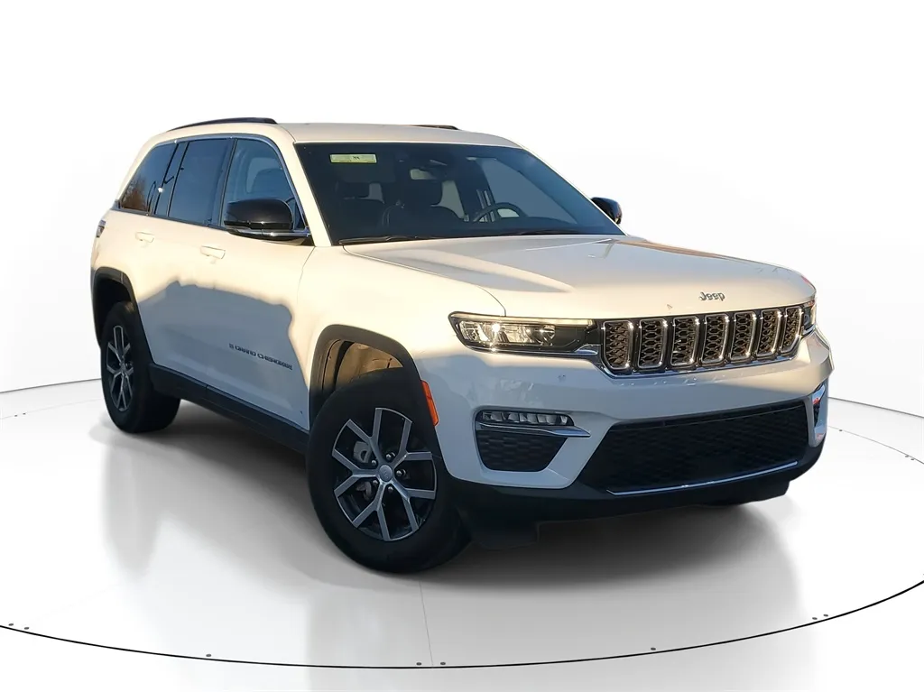 White 2024 Jeep Grand Cherokee Limited for sale in Wixom, MI