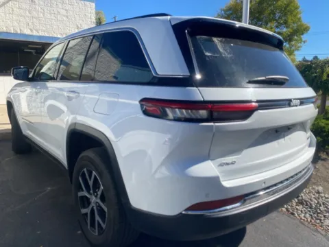 Another view of 2024 Jeep Grand Cherokee Limited for sale in Wixom, MI at Wixom Motors