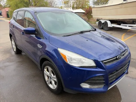 Photos of 2014 Ford Escape SE for sale in Wixom, MI at Wixom Motors