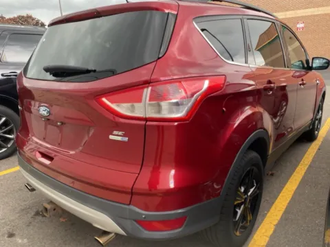 More photos of 2014 Ford Escape SE at Wixom Motors, MI