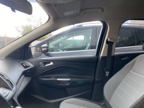 More photos of 2014 Ford Escape SE at Wixom Motors, MI