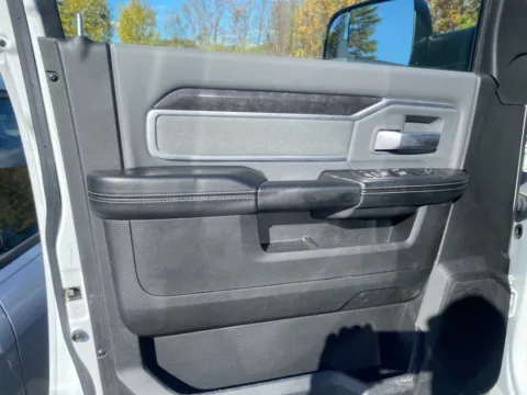 More photos of 2022 Ram 2500 Big Horn at Wixom Motors, MI