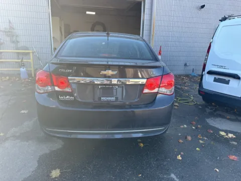 More photos of 2014 Chevrolet Cruze 1LT at Wixom Motors, MI