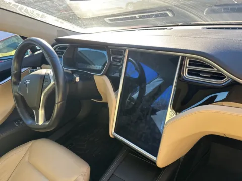 More photos of 2015 Tesla Model S at Wixom Motors, MI