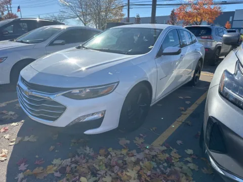 Another view of 2024 Chevrolet Malibu LT for sale in Wixom, MI at Wixom Motors