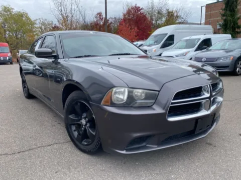 Photos of 2013 Dodge Charger SE for sale in Wixom, MI at Wixom Motors