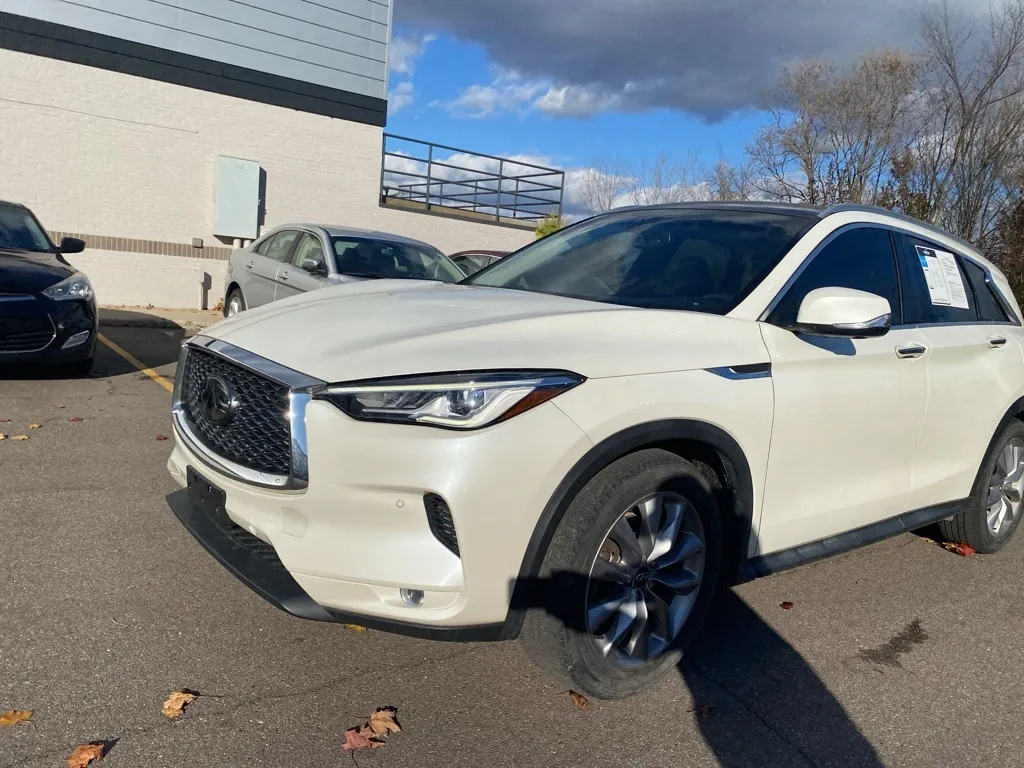 White 2020 INFINITI QX50 ESSENTIAL for sale in Wixom, MI