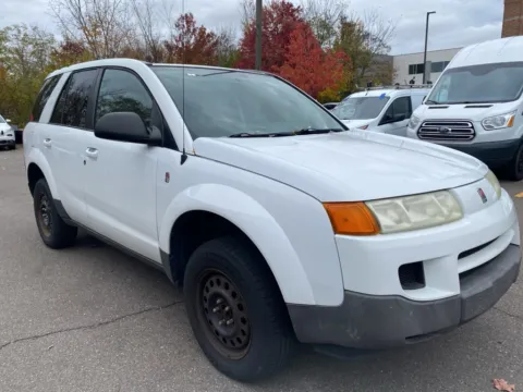 Photos of 2005 Saturn VUE for sale in Wixom, MI at Wixom Motors