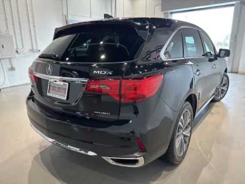 More photos of 2018 Acura MDX 3.5L at Fishers Imports - North West, IN