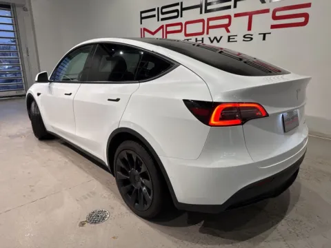 More photos of 2023 Tesla Model Y Long Range at Fishers Imports - North West, IN