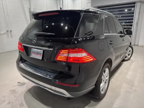 More photos of 2015 Mercedes-Benz M-Class ML 350 at Fishers Imports - North West, IN