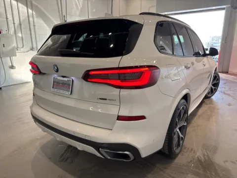 More photos of 2021 BMW X5 xDrive40i at Fishers Imports - North West, IN
