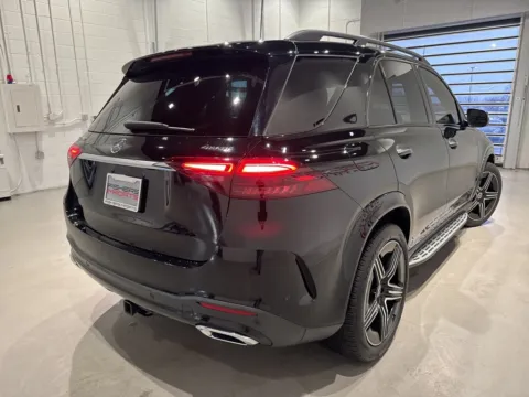 More photos of 2024 Mercedes-Benz GLE 350 at Fishers Imports - North West, IN