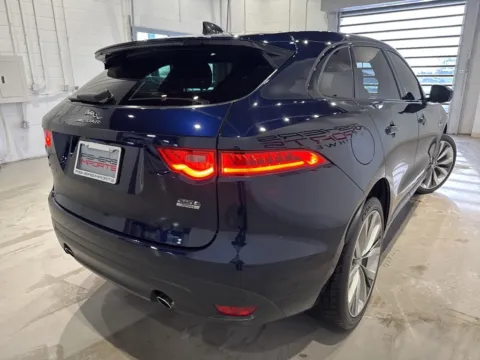 More photos of 2020 Jaguar F-PACE 25t R-Sport at Fishers Imports - North West, IN