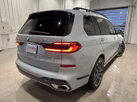 More photos of 2023 BMW X7 xDrive40i at Fishers Imports - North West, IN
