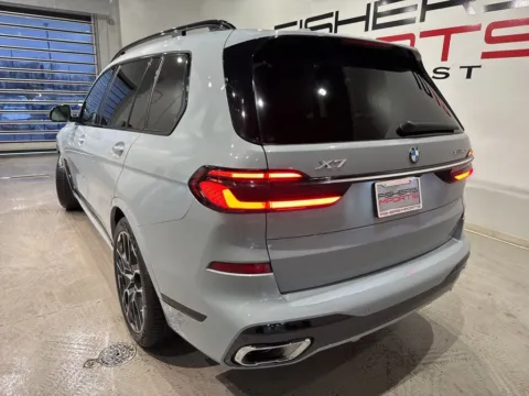 More photos of 2023 BMW X7 xDrive40i at Fishers Imports - North West, IN