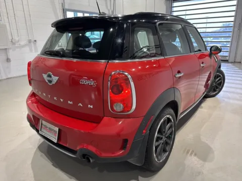 More photos of 2016 MINI Cooper S Countryman at Fishers Imports - North West, IN