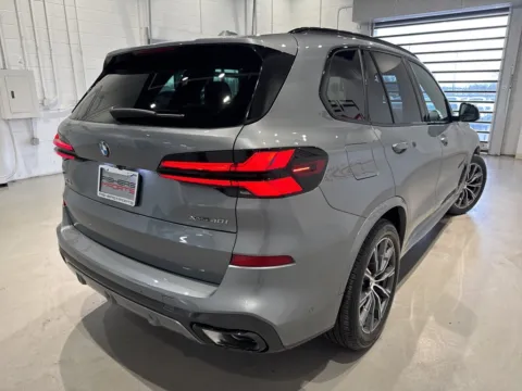 More photos of 2024 BMW X5 xDrive40i at Fishers Imports - North West, IN