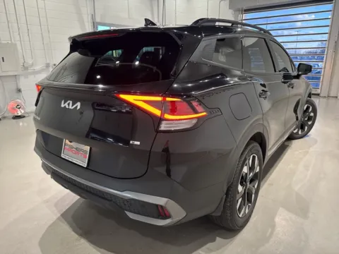 More photos of 2024 Kia Sportage Plug-In Hybrid X-Line at Fishers Imports - North West, IN