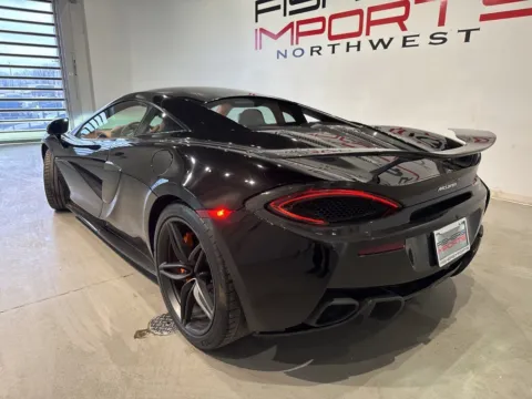 More photos of 2016 McLaren 570S at Fishers Imports - North West, IN