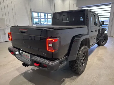 More photos of 2020 Jeep Gladiator Rubicon at Fishers Imports - North West, IN