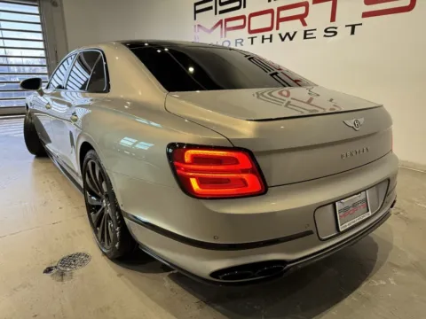 More photos of 2022 Bentley Flying Spur V8 at Fishers Imports - North West, IN