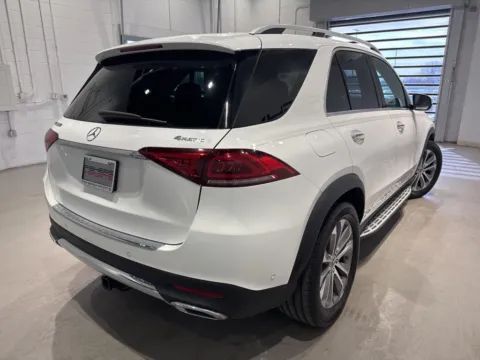 More photos of 2022 Mercedes-Benz GLE 350 at Fishers Imports - North West, IN