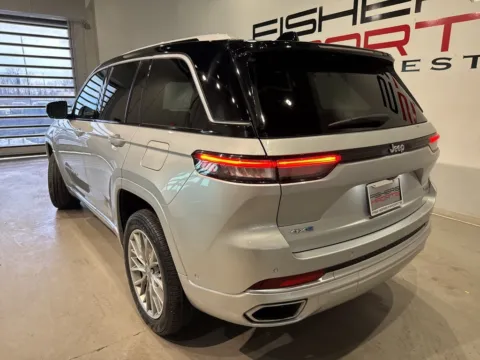 More photos of 2022 Jeep Grand Cherokee Summit 4xe at Fishers Imports - North West, IN