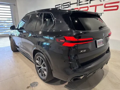 More photos of 2025 BMW X5 xDrive40i at Fishers Imports - North West, IN