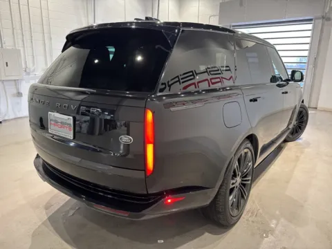 More photos of 2023 Land Rover Range Rover SE at Fishers Imports - North West, IN