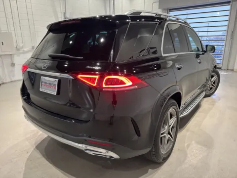 More photos of 2022 Mercedes-Benz GLE 350 at Fishers Imports - North West, IN