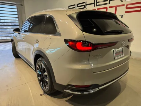 More photos of 2024 Mazda CX-90 PHEV Premium at Fishers Imports - North West, IN