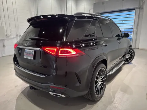 More photos of 2022 Mercedes-Benz GLE 350 at Fishers Imports - North West, IN