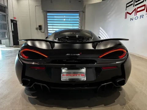 More photos of 2017 McLaren 570GT at Fishers Imports - North West, IN