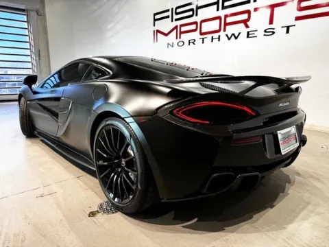 More photos of 2017 McLaren 570GT at Fishers Imports - North West, IN