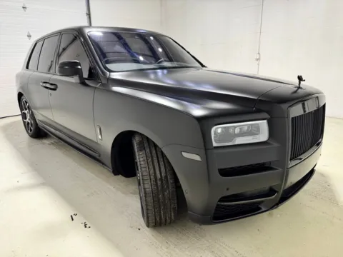 More photos of 2023 Rolls-Royce Cullinan Black Badge at Fishers Imports - North West, IN