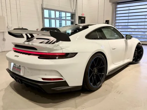 More photos of 2022 Porsche 911 GT3 at Fishers Imports - North West, IN