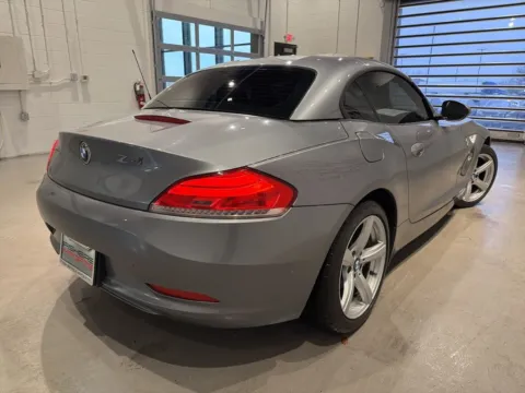 More photos of 2009 BMW Z4 sDrive30i at Fishers Imports - North West, IN