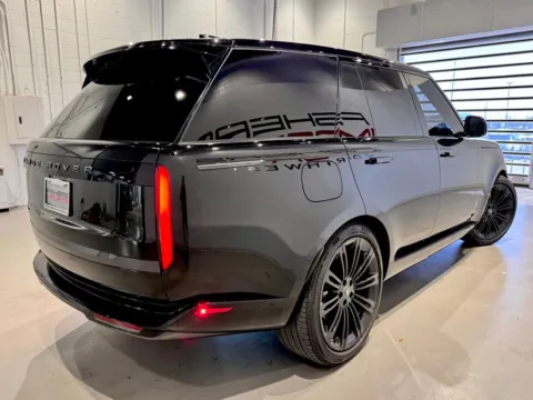 More photos of 2025 Land Rover Range Rover SE at Fishers Imports - North West, IN