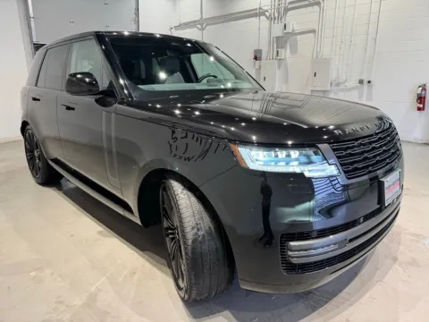 Another view of 2024 Land Rover Range Rover SE for sale in Indianapolis, IN at Fishers Imports - North West