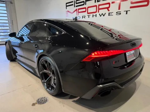 More photos of 2025 Audi RS 7 performance 4.0T at Fishers Imports - North West, IN