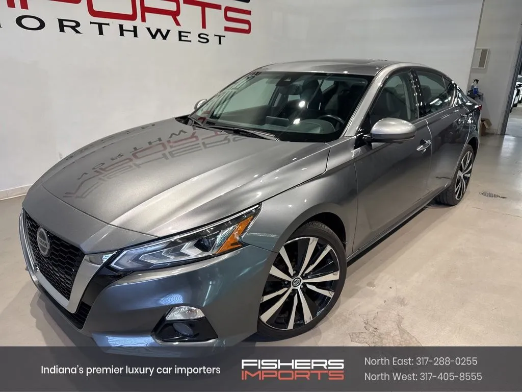 Gray 2020 Nissan Altima 2.5 Platinum for sale in Indianapolis, IN
