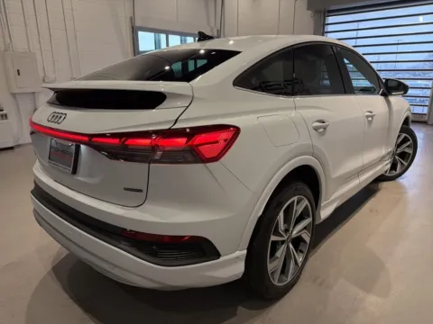 More photos of 2022 Audi Q4 Sportback e-tron Prestige at Fishers Imports - North West, IN