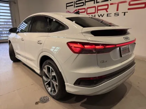 More photos of 2022 Audi Q4 Sportback e-tron Prestige at Fishers Imports - North West, IN