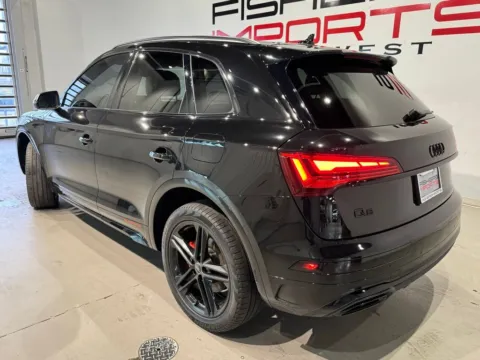 More photos of 2023 Audi Q5 e 55 Premium at Fishers Imports - North West, IN