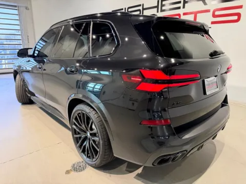 More photos of 2026 BMW X5 M60i at Fishers Imports - North West, IN