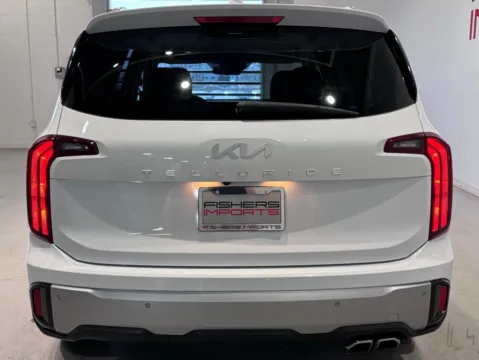 More photos of 2023 Kia Telluride S at Fishers Imports - North West, IN