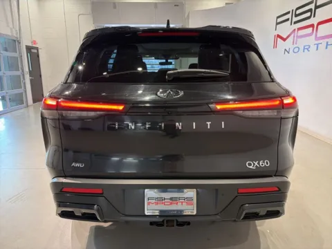 More photos of 2023 INFINITI QX60 LUXE at Fishers Imports - North West, IN