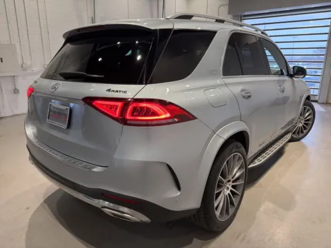 More photos of 2022 Mercedes-Benz GLE 450 at Fishers Imports - North West, IN