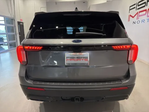 More photos of 2025 Ford Explorer ST-Line at Fishers Imports - North West, IN